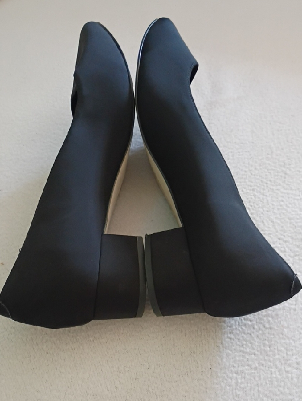 New Condition Classic Black Low Block Heel Pump - Women - Picture 7 of 9